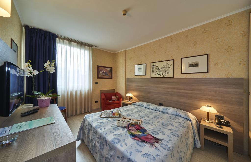Hotel Alberi Lecco Kültér fotó
