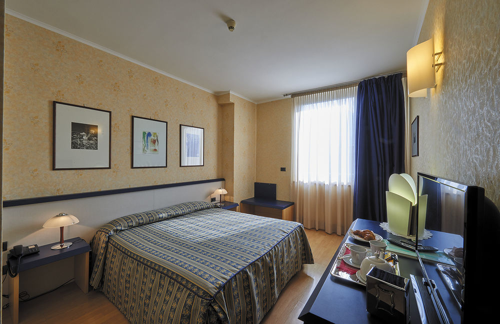Hotel Alberi Lecco Kültér fotó